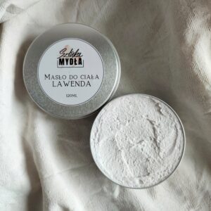 Mus lawendowy w aluminiowym opakowaniu w lekko fioletowym kolorze